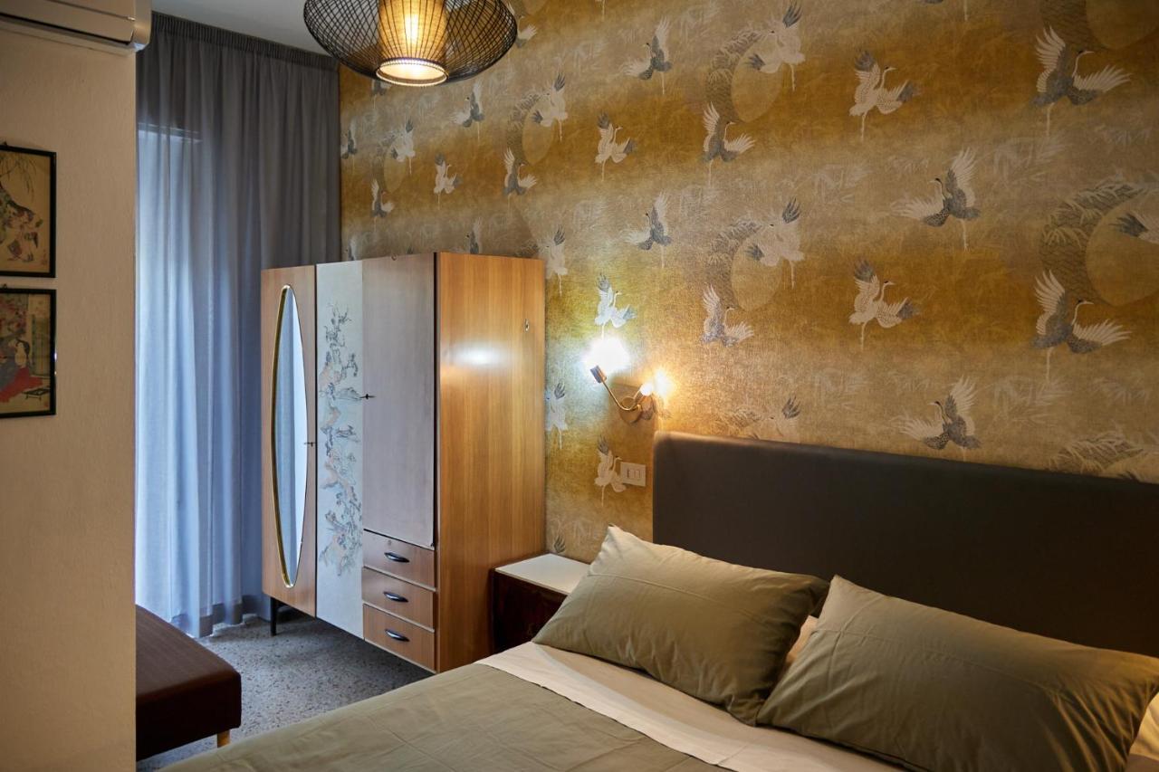 Hotel Spring Римини Екстериор снимка