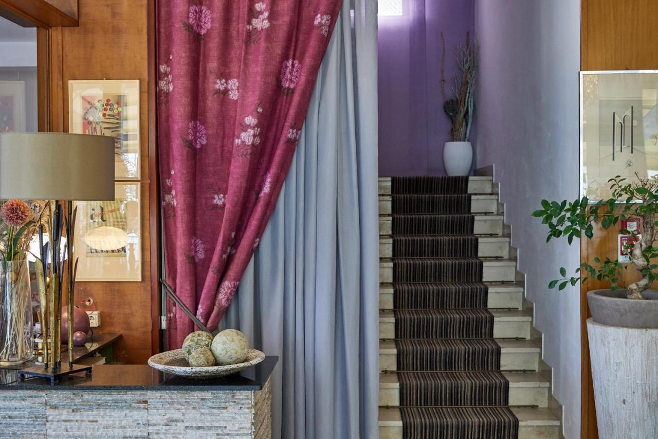 Hotel Spring Римини Екстериор снимка